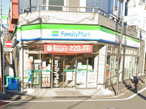 コンビニ　ファミリーマート 幡ヶ谷本町店（コンビニ）まで139m