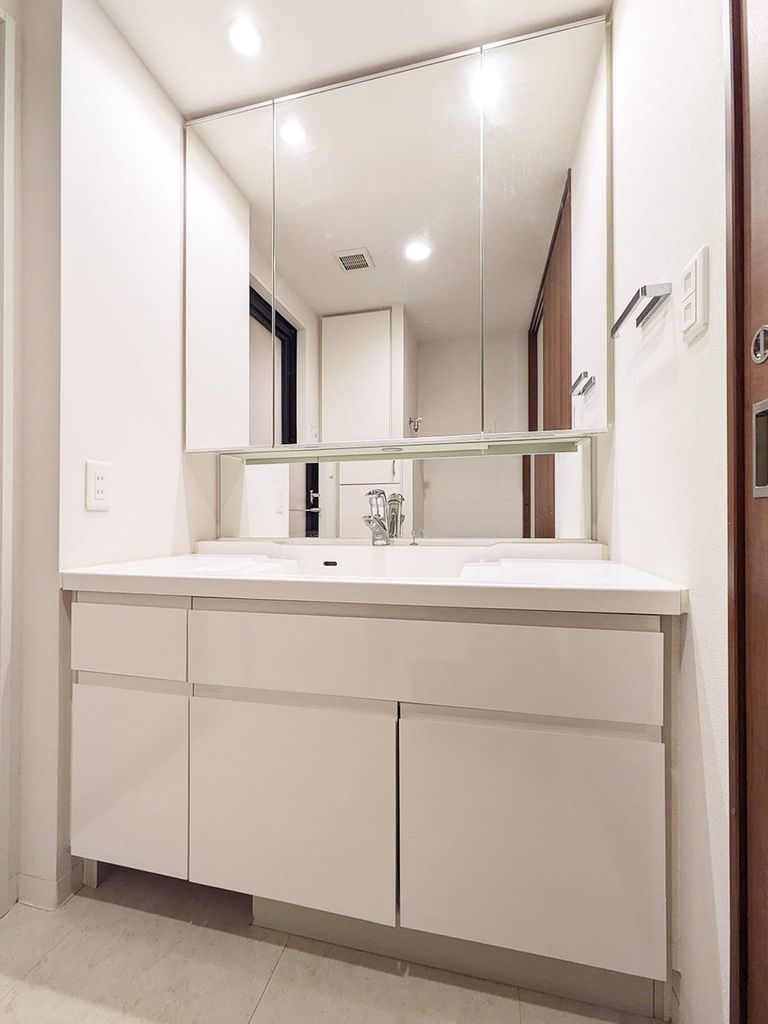 洗面設備　洗面化粧台