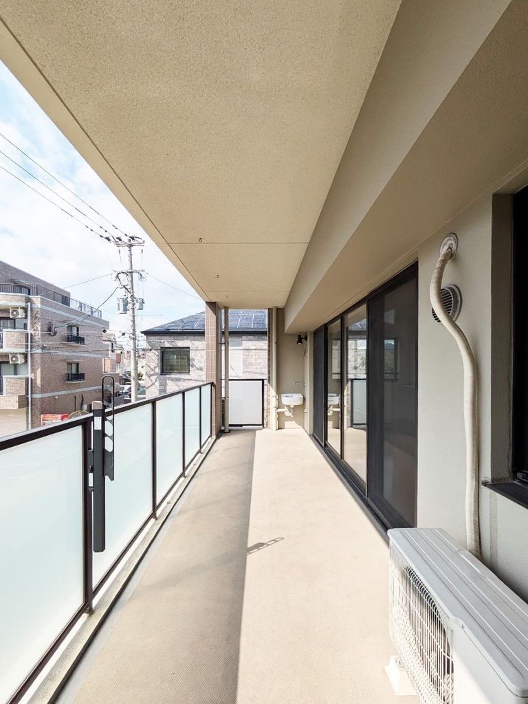 バルコニー　バルコニー