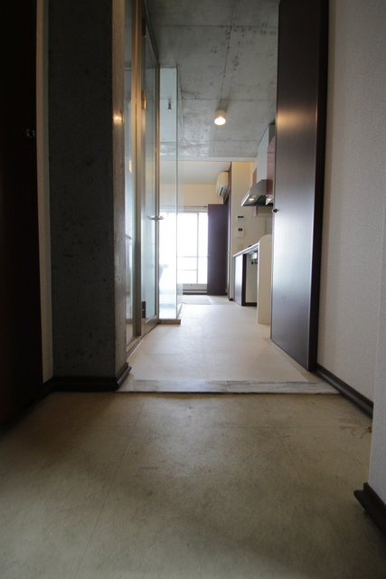 玄関　※同じ間取の別室のお写真です。