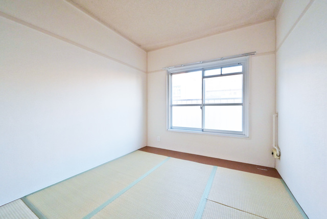 URこま川の内装写真
