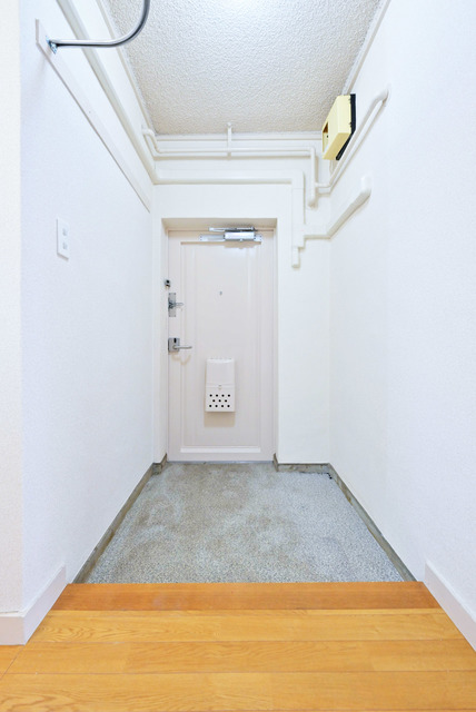URこま川の玄関写真