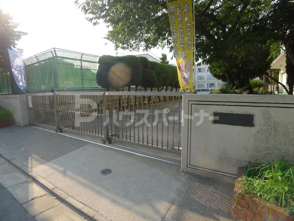 小学校　足立区立東渕江小学校（小学校）まで480m