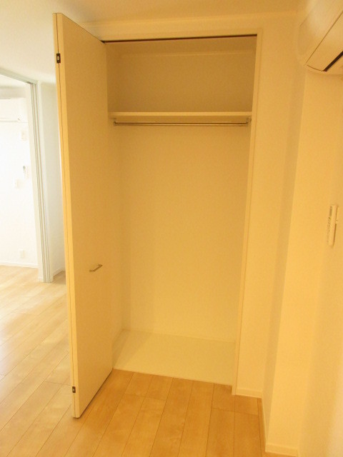 その他設備　★リビングにも収納スペース★