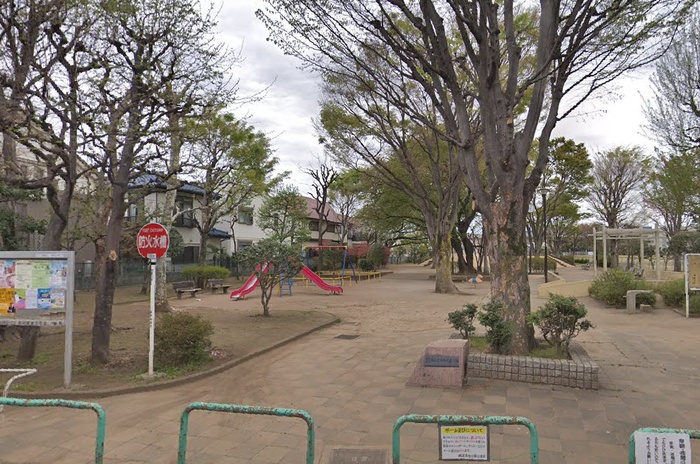 公園　公園（公園）まで400m