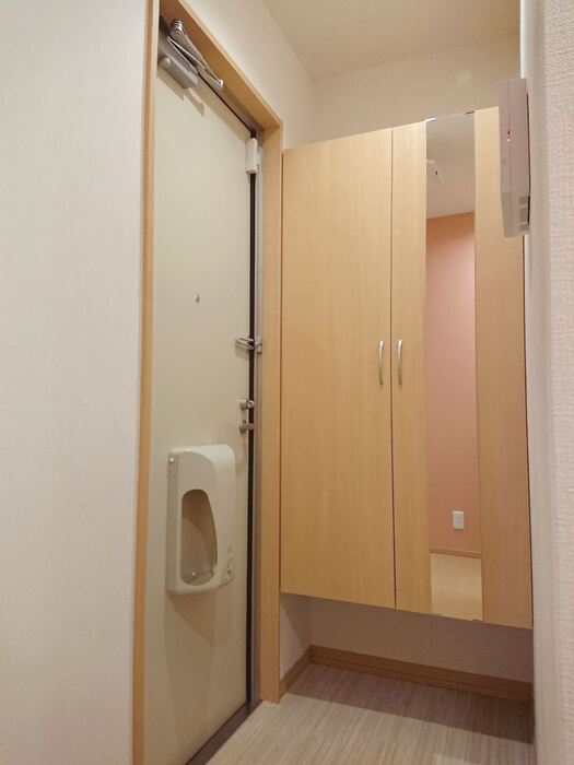 玄関　明るい玄関です