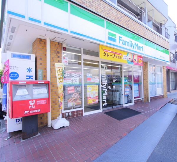コンビニ　ファミリーマート奥沢七丁目店（コンビニ）まで710m