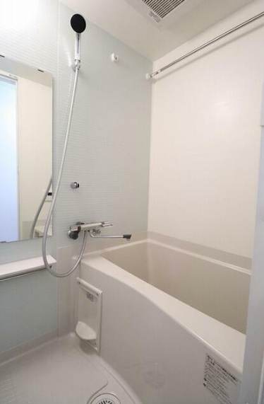 バス・シャワールーム　清潔な浴室！