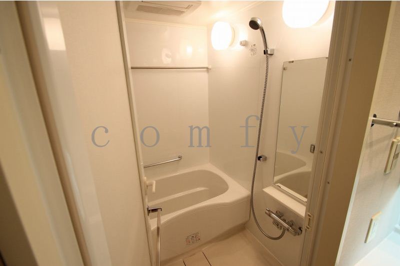 バス・シャワールーム　追い炊き・浴室乾燥機付きバス