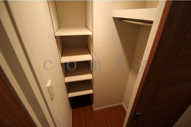 収納　ウォークインクローゼット