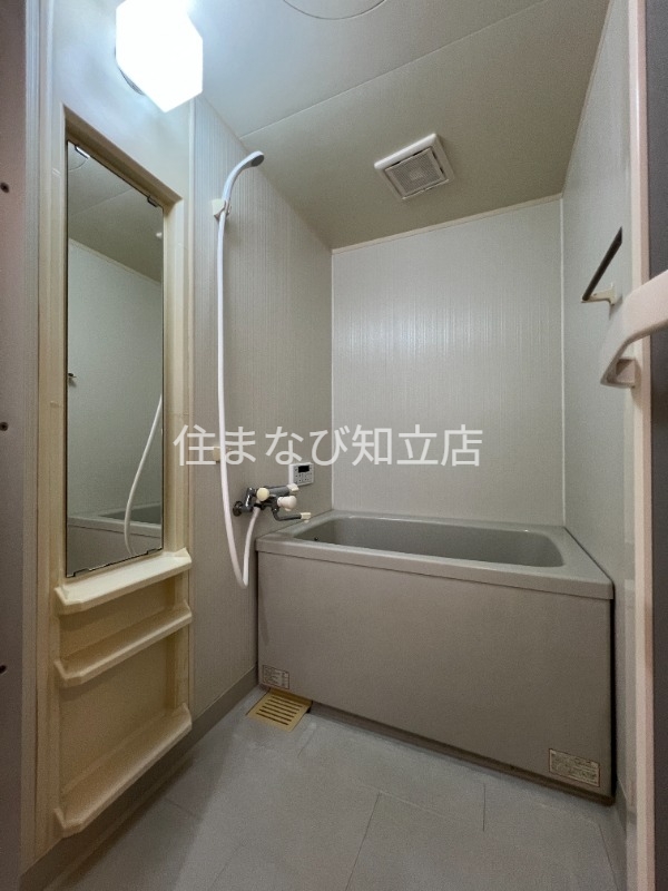 バス・シャワールーム　同型別部屋写真