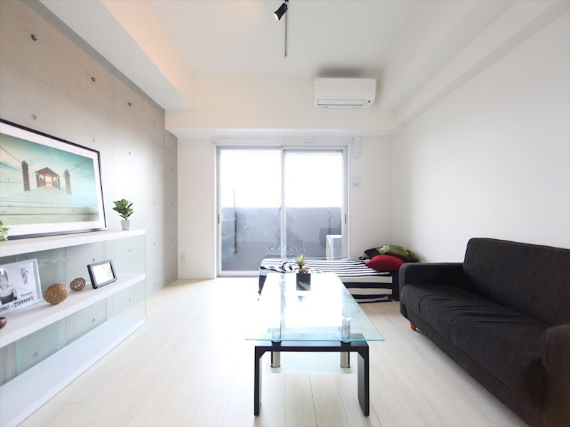 バルコニー　洋室9帖　エアコン完備　バルコニー