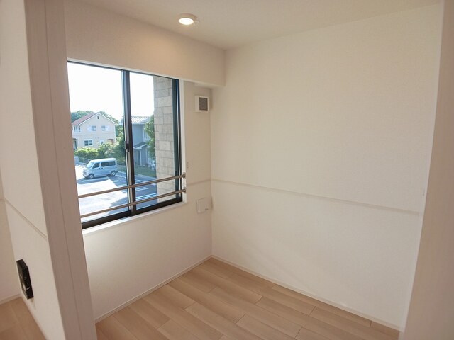 バルコニー　※同シリーズのイメージです