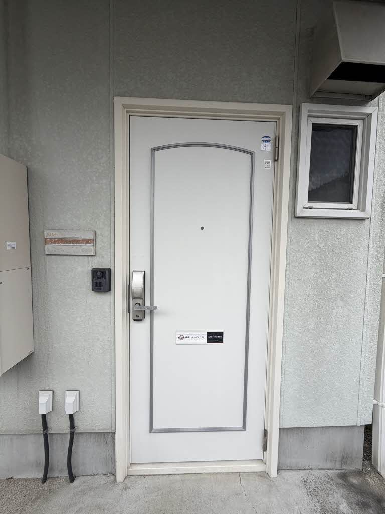 その他共有部分　玄関前