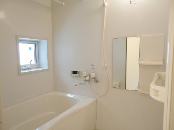 バス・シャワールーム　反転タイプのお部屋の写真です。