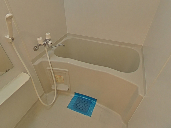 バス・シャワールーム　※別部屋の写真です