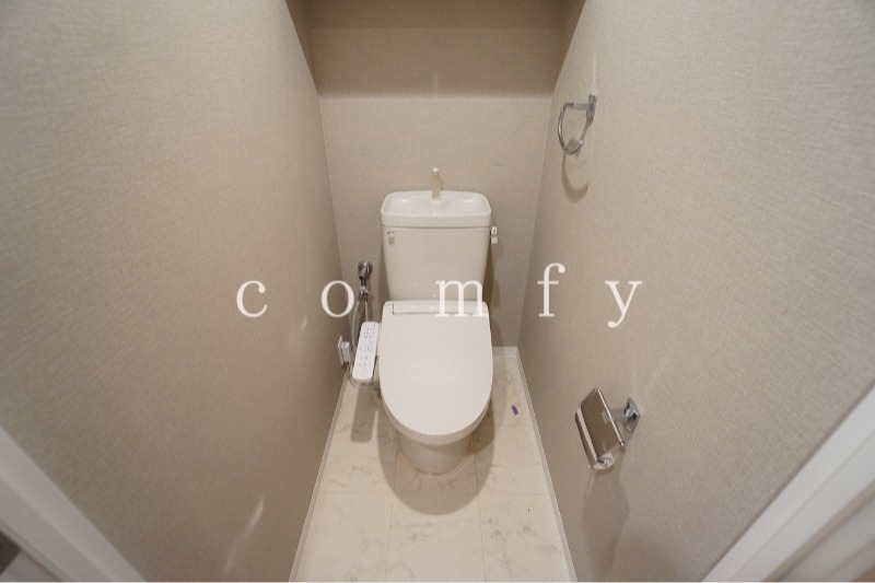 トイレ　ウォシュレット付きトイレ