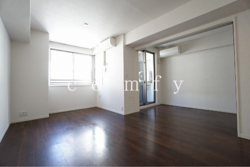 居室・リビング　開放感のあるリビングダイニング