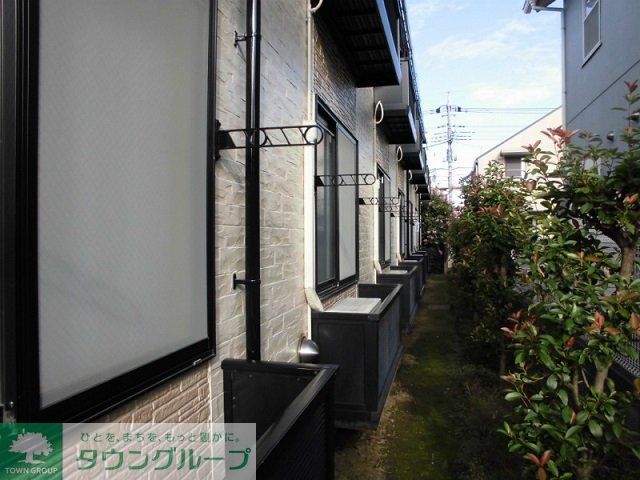 バルコニー　フラワーボックス