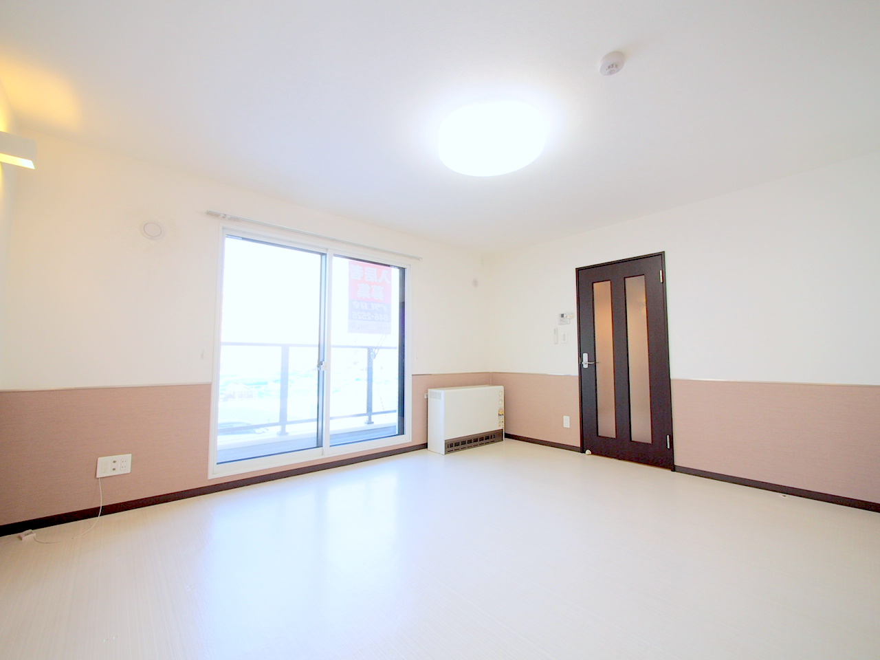 居室・リビング　広々リビングです♪