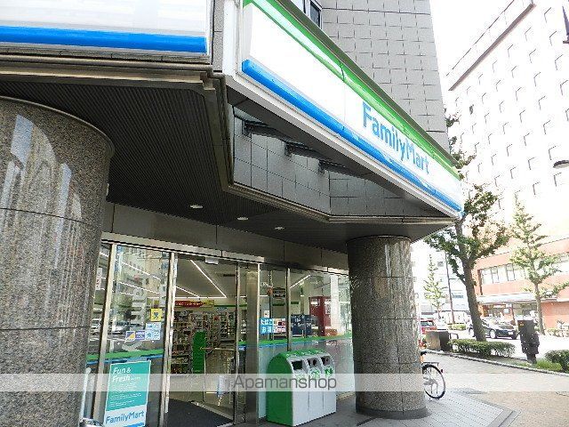コンビニ　ファミリーマート小倉鍛冶町二丁目店（コンビニ）まで182m