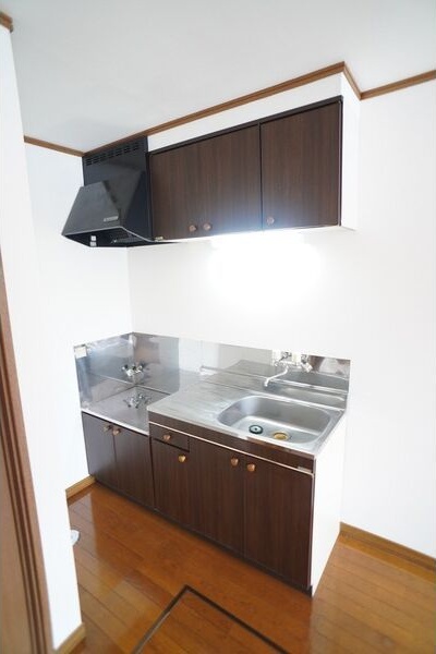 キッチン　※画像は206号室です。