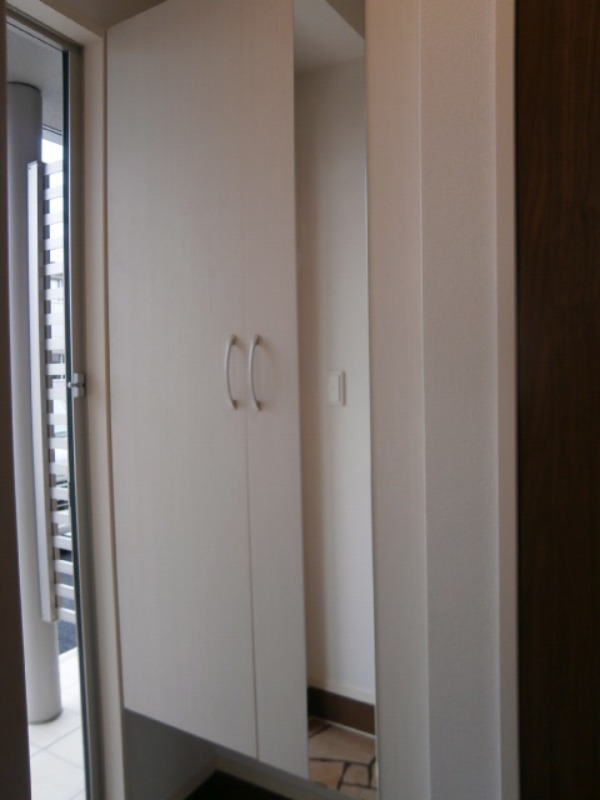 玄関　図面と現状に相違がある場合には現状を優先