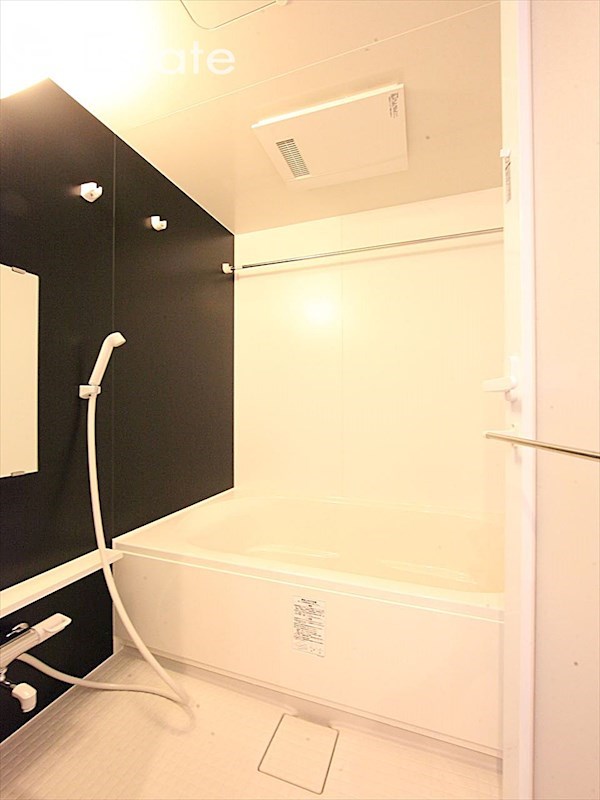 バス・シャワールーム　バスルーム