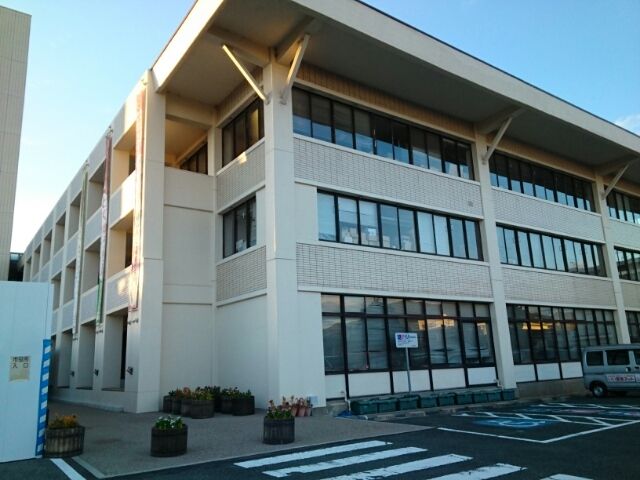 役所　蒲郡市役所（役所）まで2200m