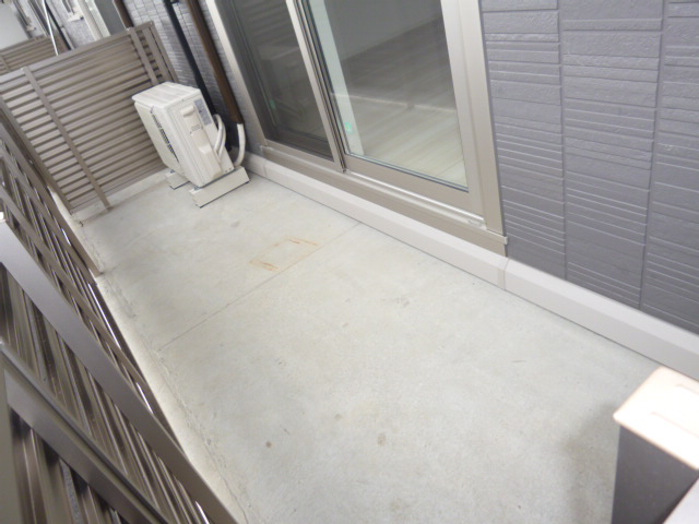 バルコニー　テラス