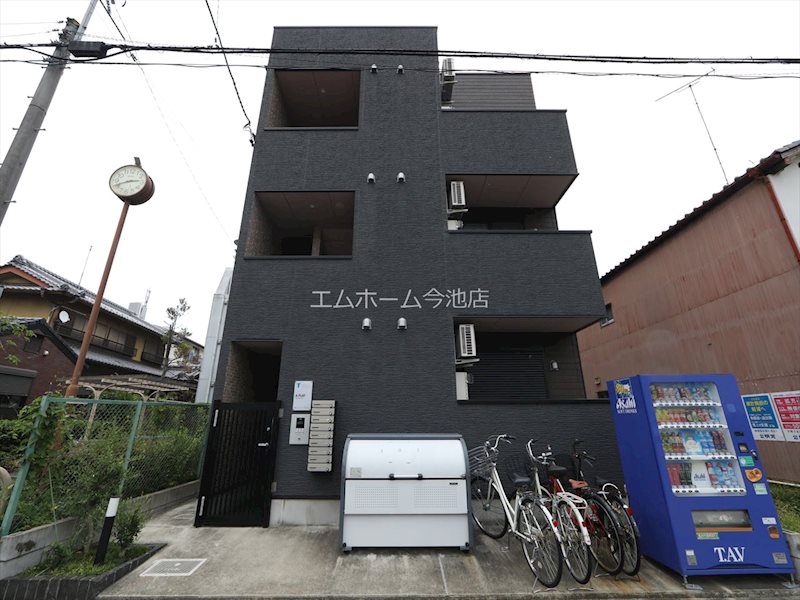 建物外観　外観　オートロック　TVモニターホン　集合ポスト完備