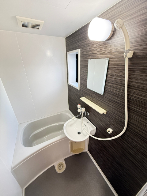 バス・シャワールーム　現況の物を優先とします