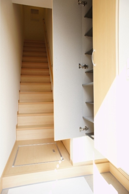 玄関　図面と現状に相違がある場合には現状を優先．．．