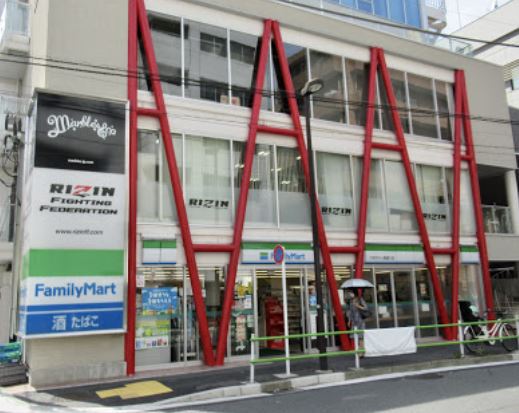 コンビニ　ファミリーマート六本木テレ朝通り店（コンビニ）まで353m