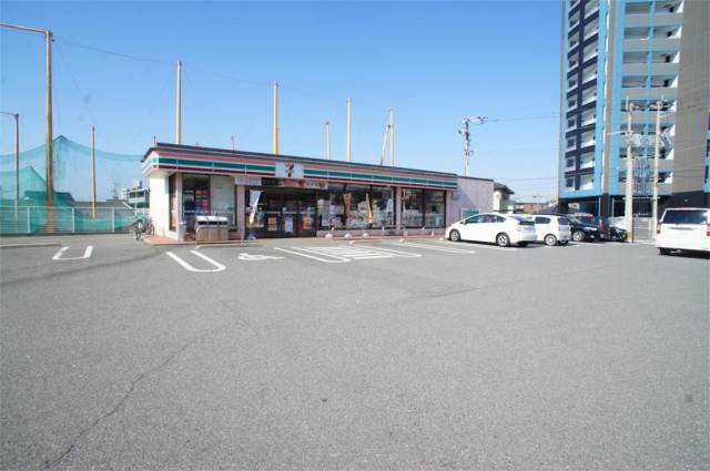 コンビニ　セブンイレブン 古賀花見東7丁目店（コンビニ）まで1157m