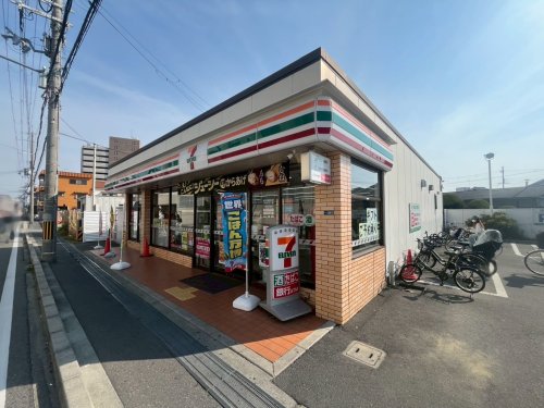 コンビニ　セブンイレブン尼崎南清水店（コンビニ）まで121m