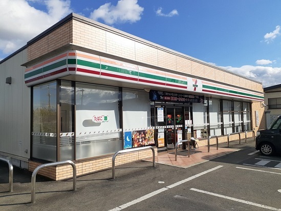 コンビニ　セブンイレブン山辺町山辺店（コンビニ）まで1098m