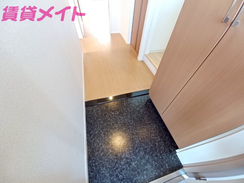 玄関　同型参考写真