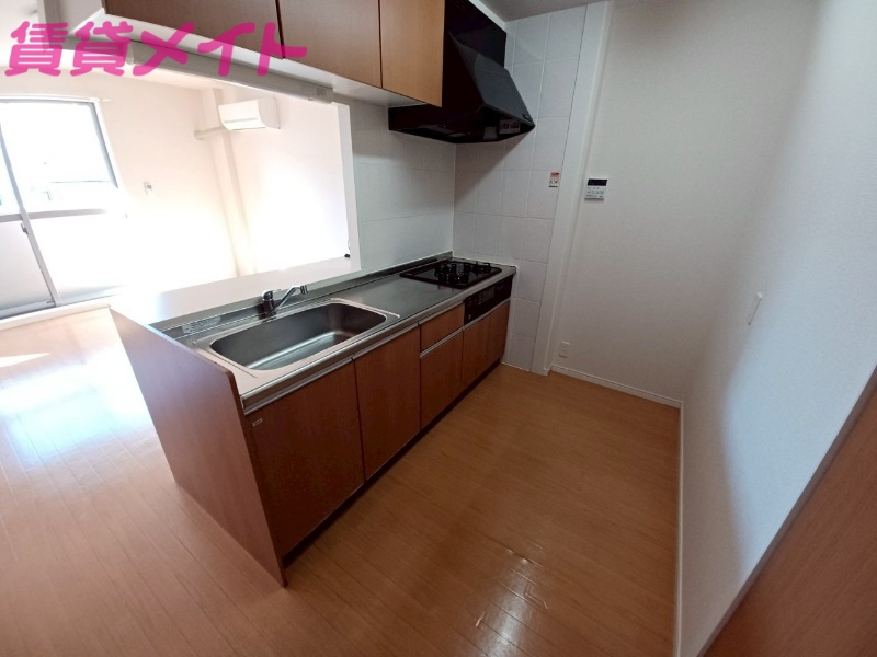 キッチン　同型参考写真