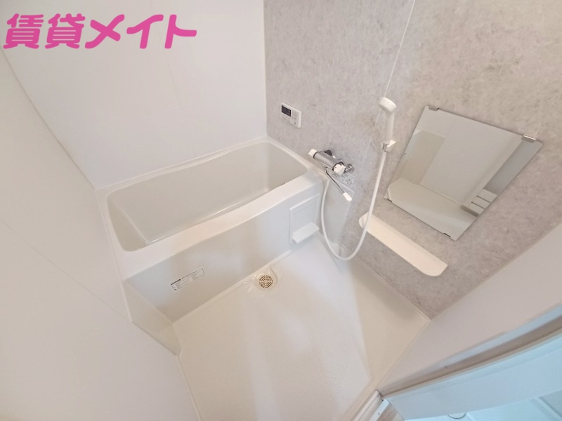 バス・シャワールーム　同型参考写真