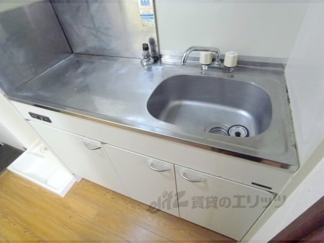 キッチン　程よい広さのキッチンです。