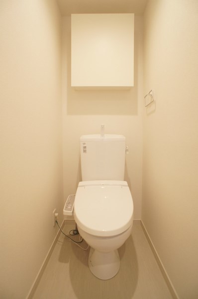 トイレ　毎日使うものだから、人に優しく清潔な温水洗浄機能付きトイレ