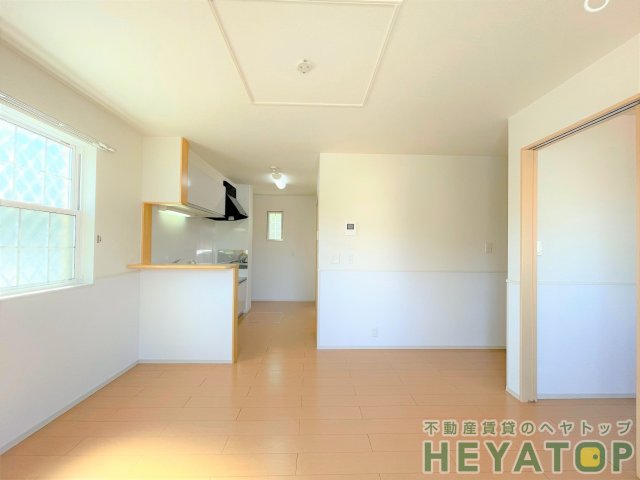 居室・リビング　ＬＤＫ１０.２帖（同仕様写真）