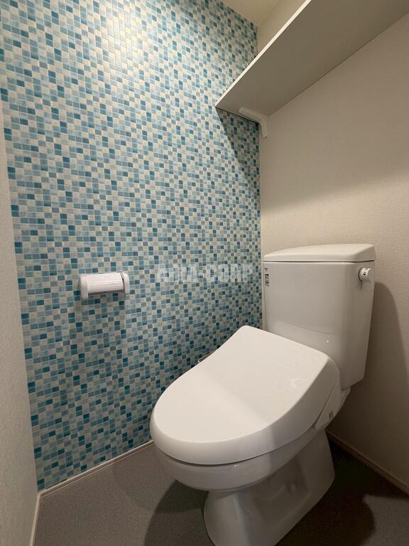 トイレ　温水洗浄便座です♪