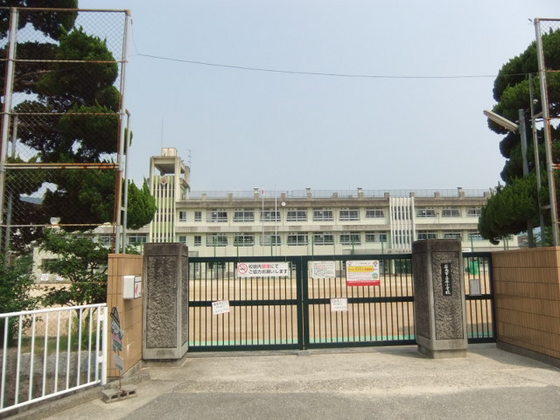 小学校　広島市立原小学校（小学校）まで775m