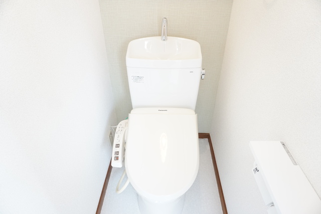 トイレ　トイレは洗浄便座です☆
