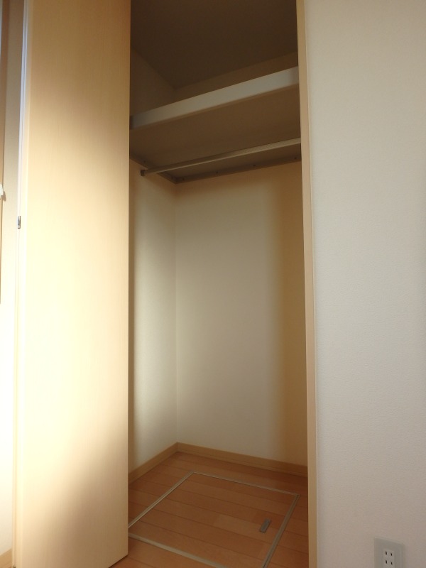 収納　図面と現状に相違がある場合には現状を優先