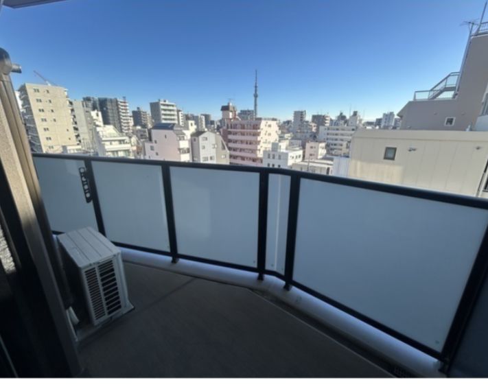 バルコニー　広々としたバルコニーです