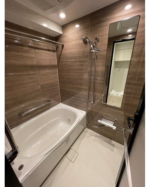 バス・シャワールーム　日々の疲れを癒すお風呂です♪