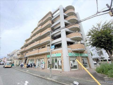 建物外観　外観写真（昼）